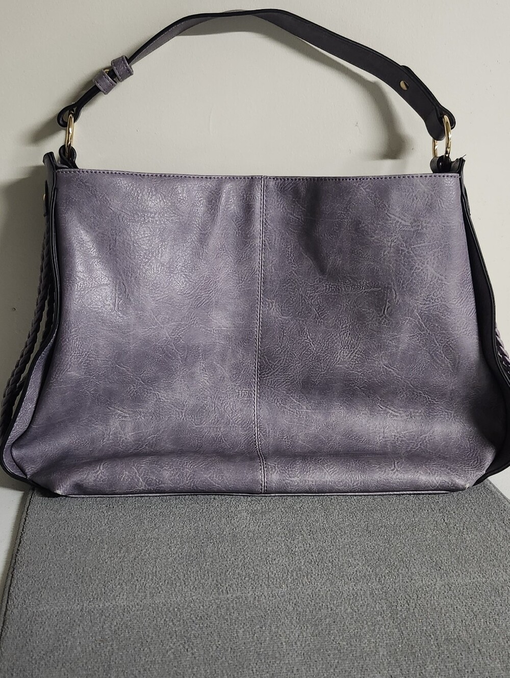 Women’s Lavender Shoulder Bag - Sleek Everyday Tote
